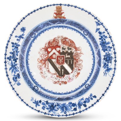 Lot 1033 - A Chinese Export Porcelain Armorial Plate 18th...