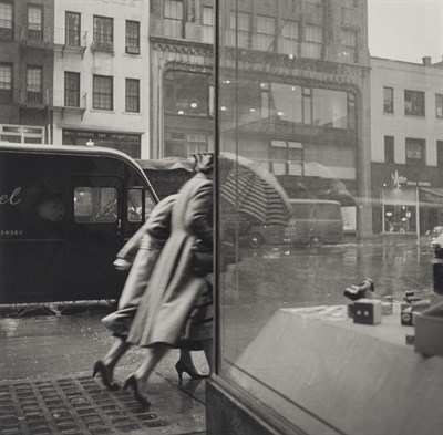 Lot 98 - MAIER, VIVIAN (1926-2009) New York, NY,...