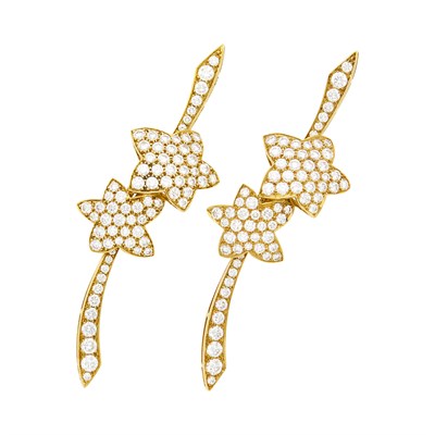 Lot 20 - Van Cleef & Arpels Pair of Gold and Diamond Star Pins, France