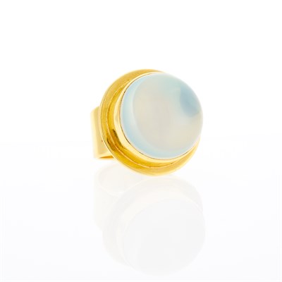 Lot 1022 - Gold and Moonstone Ring