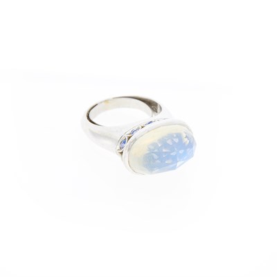 Lot 1195 - White Gold, Moonstone and Sapphire Ring