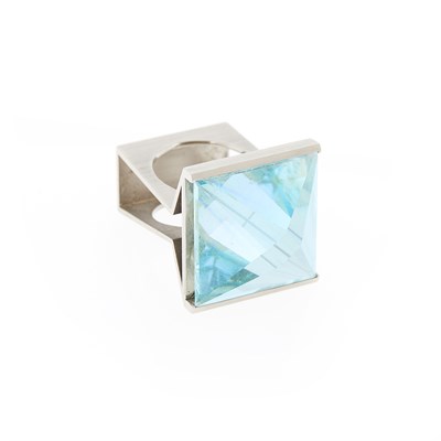 Lot 1179 - White Gold and Aquamarine Ring