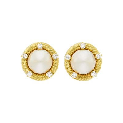 Lot 34 - Pair of Gold, Mabé Pearl and Diamond Earclips