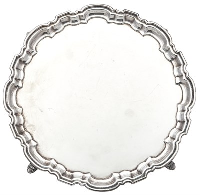 Lot 213 - Elizabeth II Sterling Silver Salver Mappin &...