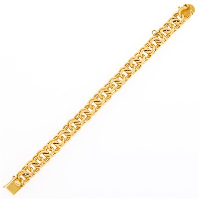 Lot 1229 - Gold Curb Link Bracelet