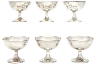 Lot 258 - Set of Six Wallace Sterling Silver Coupes 20th...