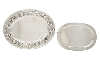 Lot 174 - Two Italian Sterling Silver Platters