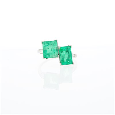 Lot 1188 - Platinum, Emerald and Diamond Ring