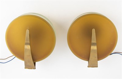 Lot 563 - Pair of Max Ingrand for Fontana Arte Gilt Metal and Frosted Glass Clam Conchiglia Sconces