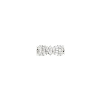 Lot 75 - Platinum and Diamond Band Ring