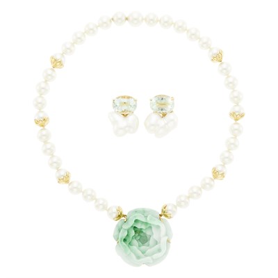 Lot 1151 - Carved Jade, Imitation Pearl and Gold Necklace and Pair of Baroque Cultured Pearl and Quartz Earclips