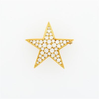 Lot 1031 - Gold and Diamond Star Brooch