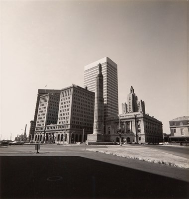 Lot 39 - CALLAHAN, HARRY (1912-1999) [Shadow and...