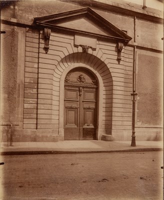 Lot 12 - ATGET, EUGENE (1857-1927) Hôtel d'Ecquevilly,...