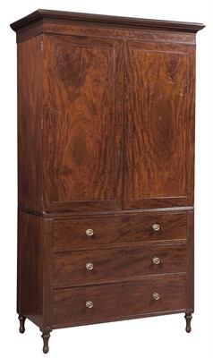 Lot 1244 - Federal Mahogany Linen Press Eastern...