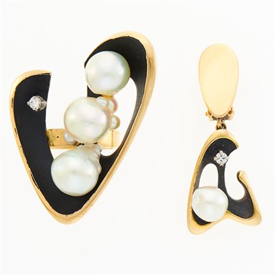 Lot 1272 - Gold, Baroque Cultured Pearl, Black Enamel and Diamond Modernist Ring and Single Pendant-Earclip