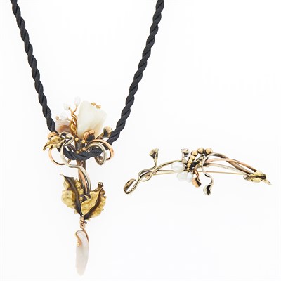 Lot 1233 - Angela Conty Tricolor Gold and Baroque Freshwater Pearl Pendant and Brooch