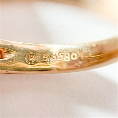Lot 188 - Oscar Heyman & Brothers Gold, Platinum, Padparadscha Sapphire and Diamond Ring