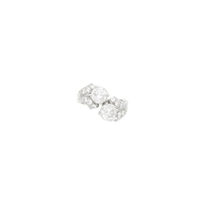 Lot 78 - Platinum and Diamond Crossover Ring