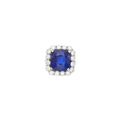 Lot 135 - Platinum, Sapphire and Diamond Ring