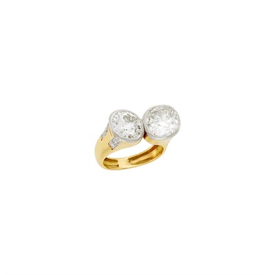 Lot 184 - Gold, Platinum and Diamond Ring