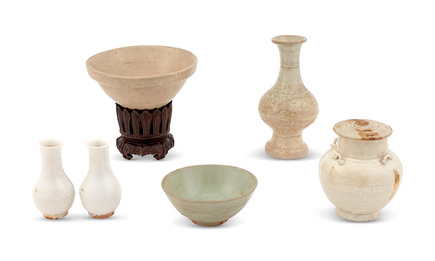 Lot 121 - Group of Chinese Glazed Ceramic Articles