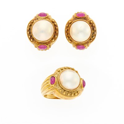 Lot 1256 - Pair of Gold, Mabé Pearl and Cabochon Ruby Earrings and Ring