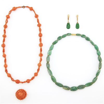 Lot 1285 - Coral Bead Necklace and Pin, Aventurine Quartz Bead Necklace and Pair of Gold and Carved Jade Pendant-Earclips