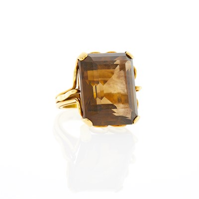 Lot 1275 - Gold and Smoky Quartz Ring