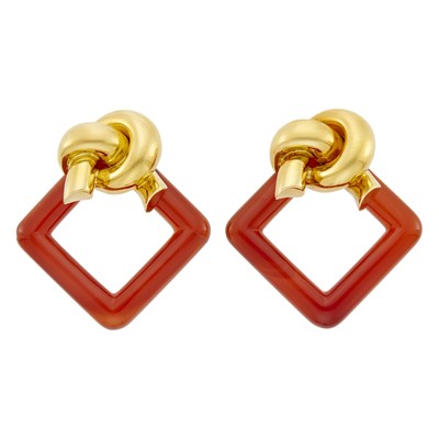 Lot 8 - Cartier, Aldo Cipullo Pair of Gold and Carnelian Earclips