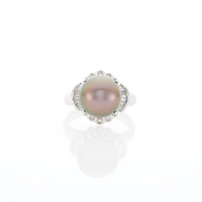 Lot 1254 - Platinum, Gray South Sea Cultured Pearl and Diamond Ring