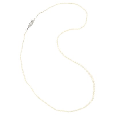 Lot 2115 - Natural Pearl Necklace with Platinum and Diamond Clasp