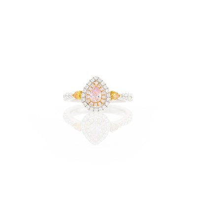 Lot 2187 - Tricolor Gold, Colored Diamond and Diamond Ring