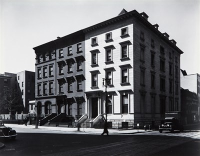 Lot 2003 - ABBOTT, BERENICE (1898-1991) [Fifth Avenue,...