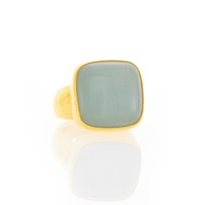 Lot 2216 - High Karat Gold and Cabochon Aquamarine Ring