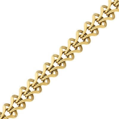 Lot 38 - Gold Link Bracelet