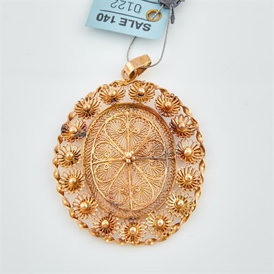 Lot 122 - Gold Pendant, 14K 20 dwt.