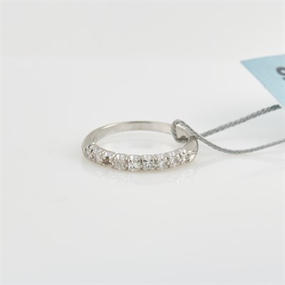 Lot 172 - Diamond Wedding Ring, 7 diamonds, Platinum 2...