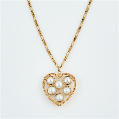 Lot 261 - Gold and Bead Pendant and Neck Chain, 14K 9...
