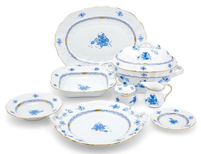Lot 396 - Herend Porcelain Chinese Bouquet Blue Pattern...