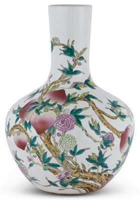 Lot 153 - A Chinese Porcelain Vase