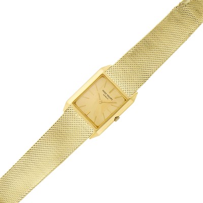 Lot 97 - Patek Philippe Gold 'Gondolo' Wristwatch, Ref. 3491