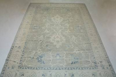 Lot 259 - Indo-Oushak Carpet