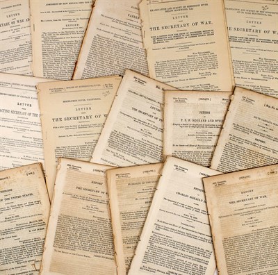 Lot 258 - [PAMPHLETS-AMERICANA] Approximately 18 linear...