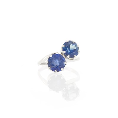Lot 84 - White Gold and Sapphire Ring