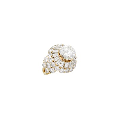 Lot 59 - Van Cleef & Arpels Gold and Diamond Ring, France