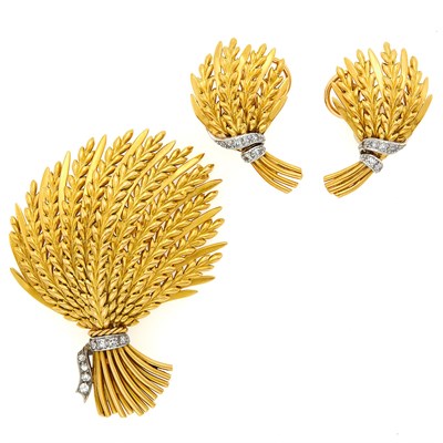 Lot 1043 - Gold, Platinum and Diamond Wheat Sheaf Brooch and Pair of Earclips