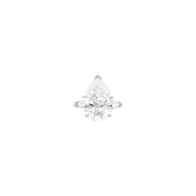 Lot 115 - Platinum and Laser-Drilled Diamond Ring