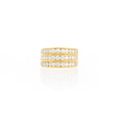 Lot 2002 - Gold and Diamond Ring