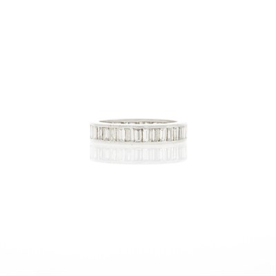 Lot 2184 - Platinum and Diamond Band Ring